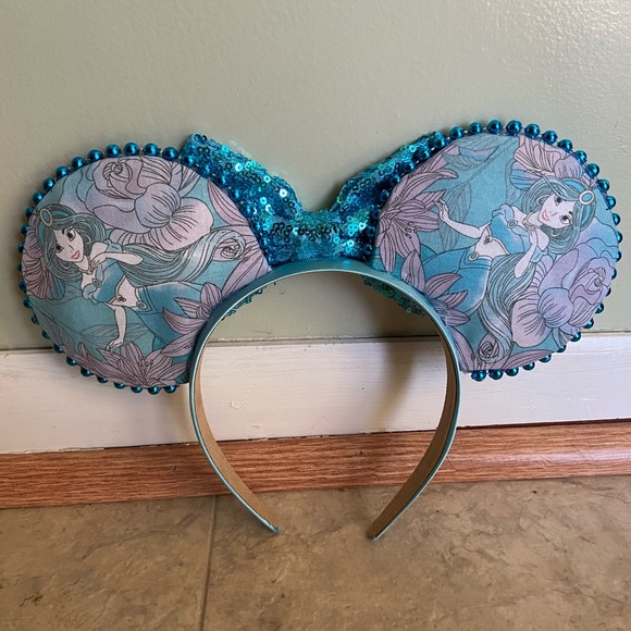 Minnie Mouse Ears - Picture 3 of 3